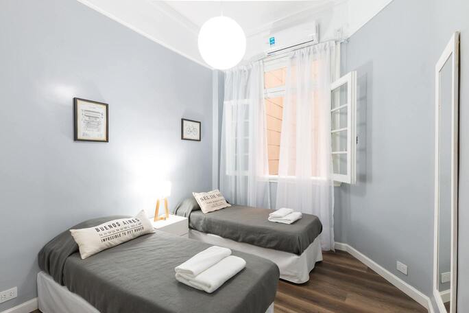 photo d'une chambre dans l'Hôtel du port
